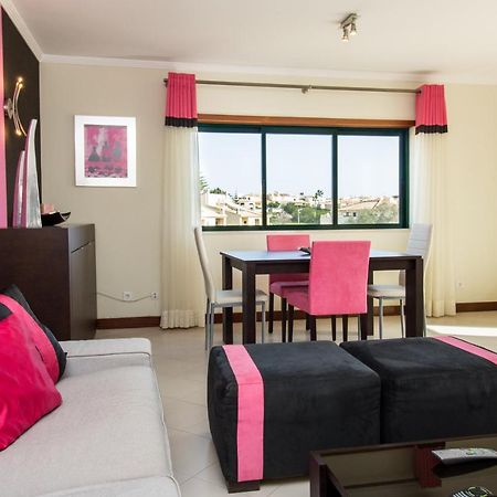 Family Apartment - Pool And Garden & Playground & Beach & Albufeira Buitenkant foto