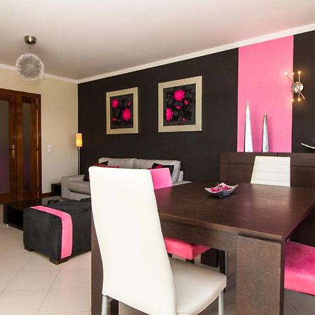 Family Apartment - Pool And Garden & Playground & Beach & Albufeira Buitenkant foto