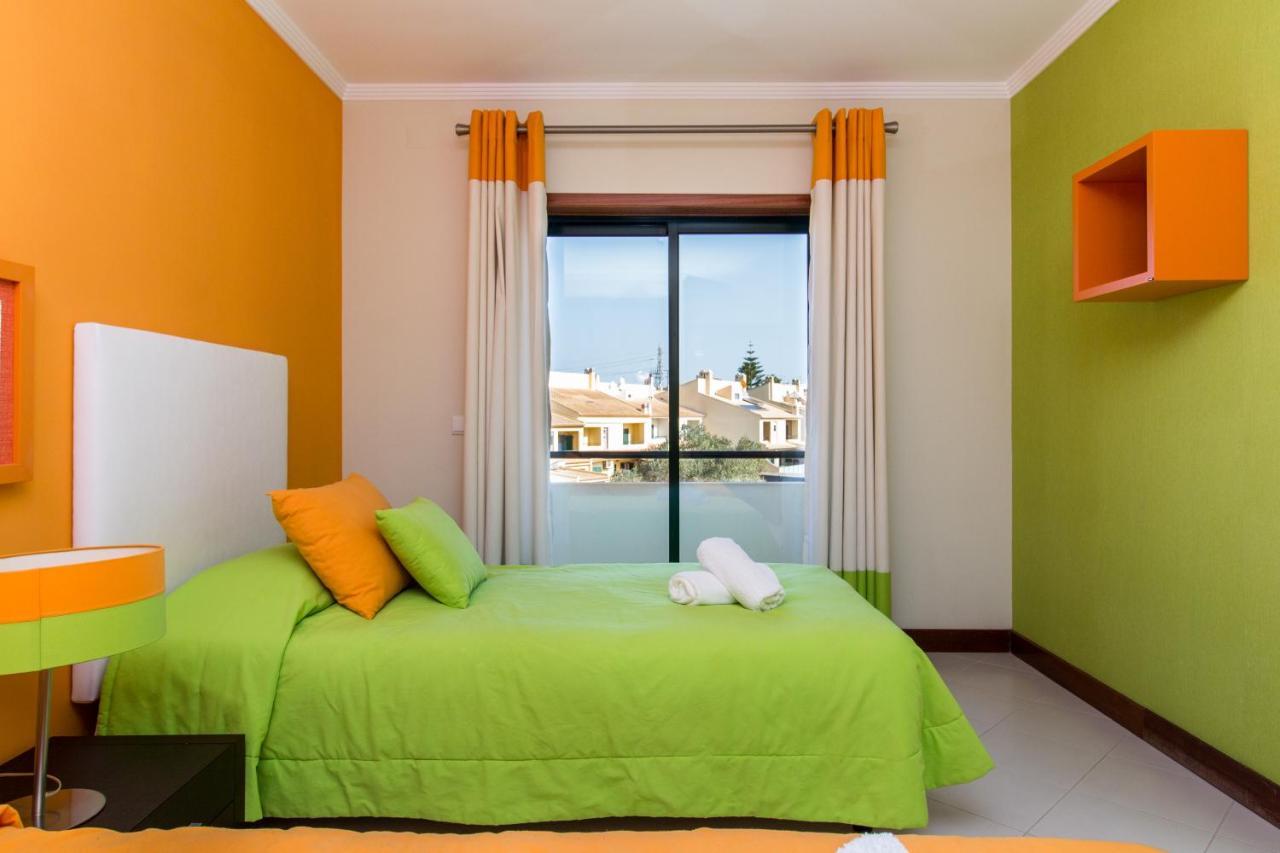 Family Apartment - Pool And Garden & Playground & Beach & Albufeira Buitenkant foto