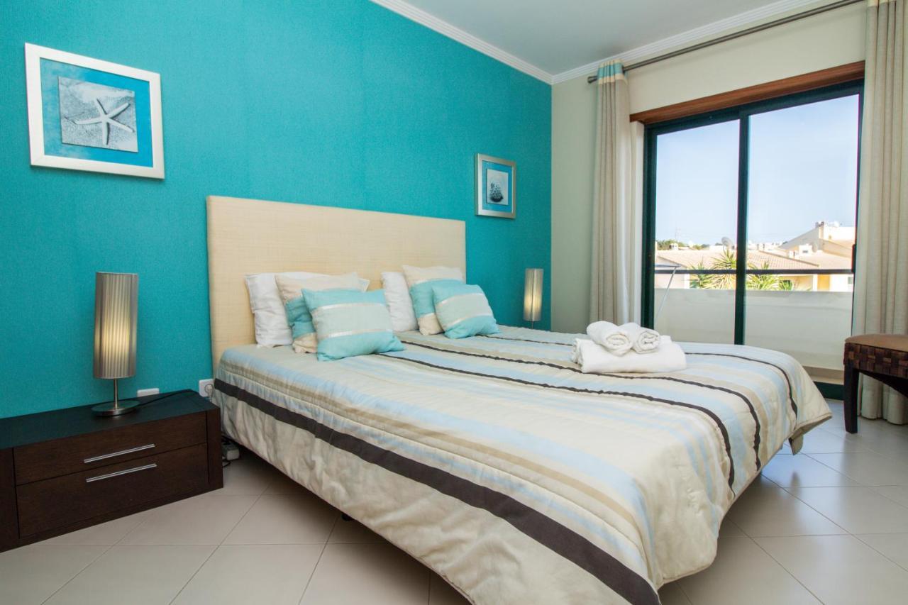 Family Apartment - Pool And Garden & Playground & Beach & Albufeira Buitenkant foto