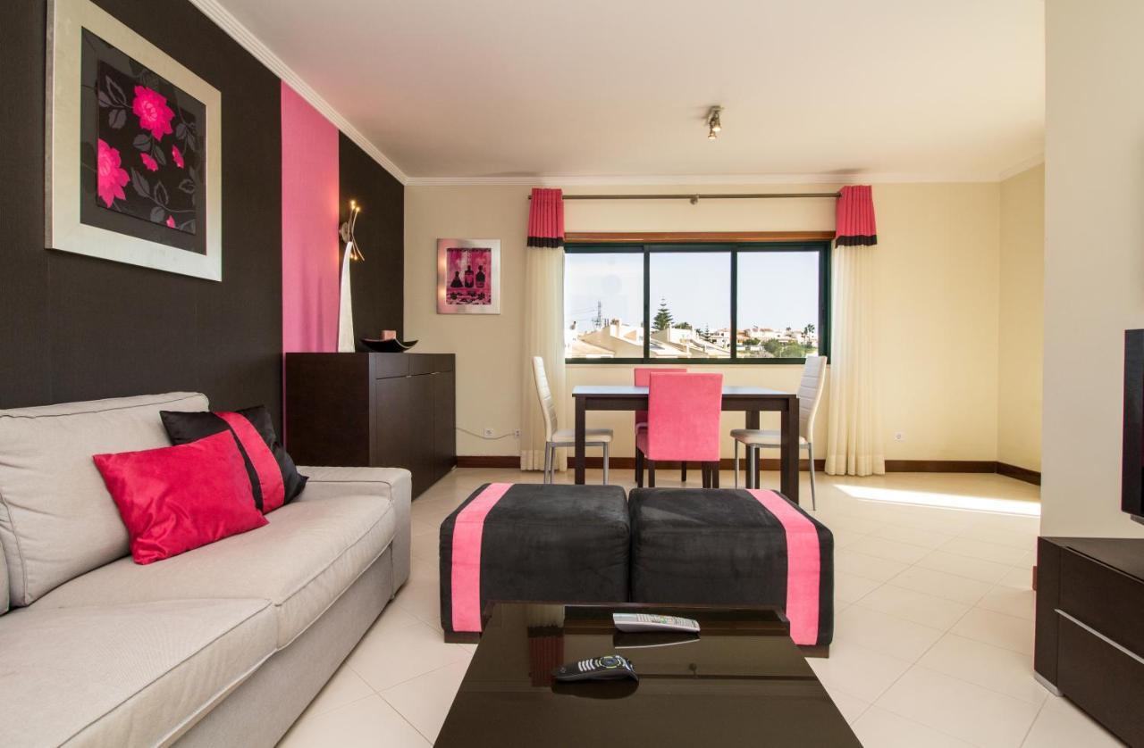 Family Apartment - Pool And Garden & Playground & Beach & Albufeira Buitenkant foto