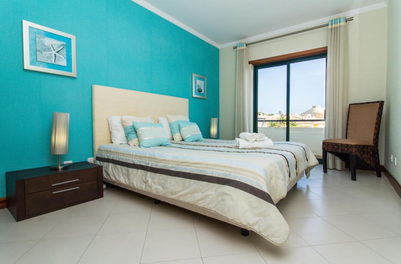 Family Apartment - Pool And Garden & Playground & Beach & Albufeira Buitenkant foto